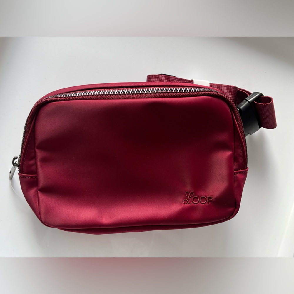 LOOP Lifestyle Nylon Belt Bag Out And About Belt Bag Wine Unisex NWT